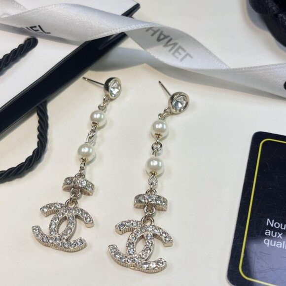 Chanel earrings - Picture 1 of 6